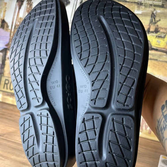 Oofos womens recovery thong sandals - Picture 6 of 6